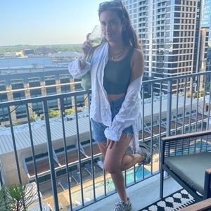 Meet your Posher, Emily